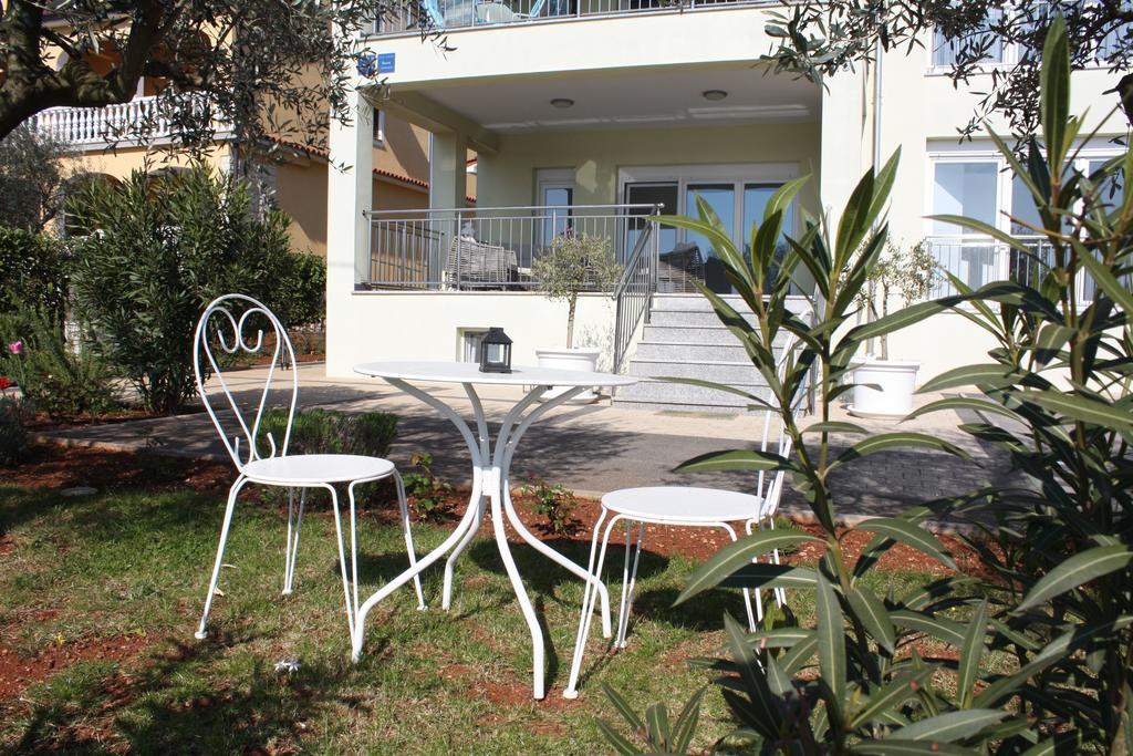Apartments Villa Lili Умаг Екстер'єр фото